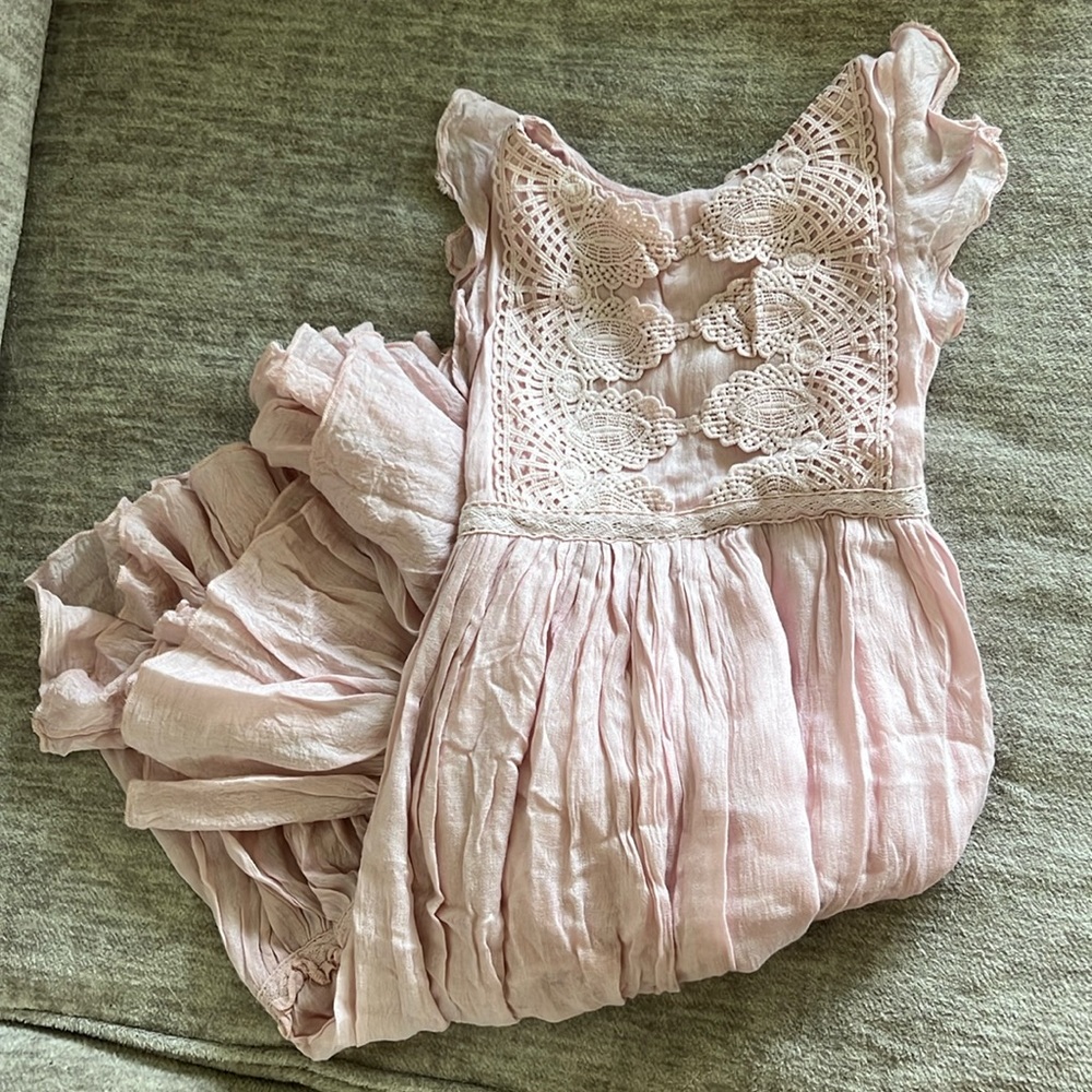 Joyfolie Viola dress in a soft muted pale pink.